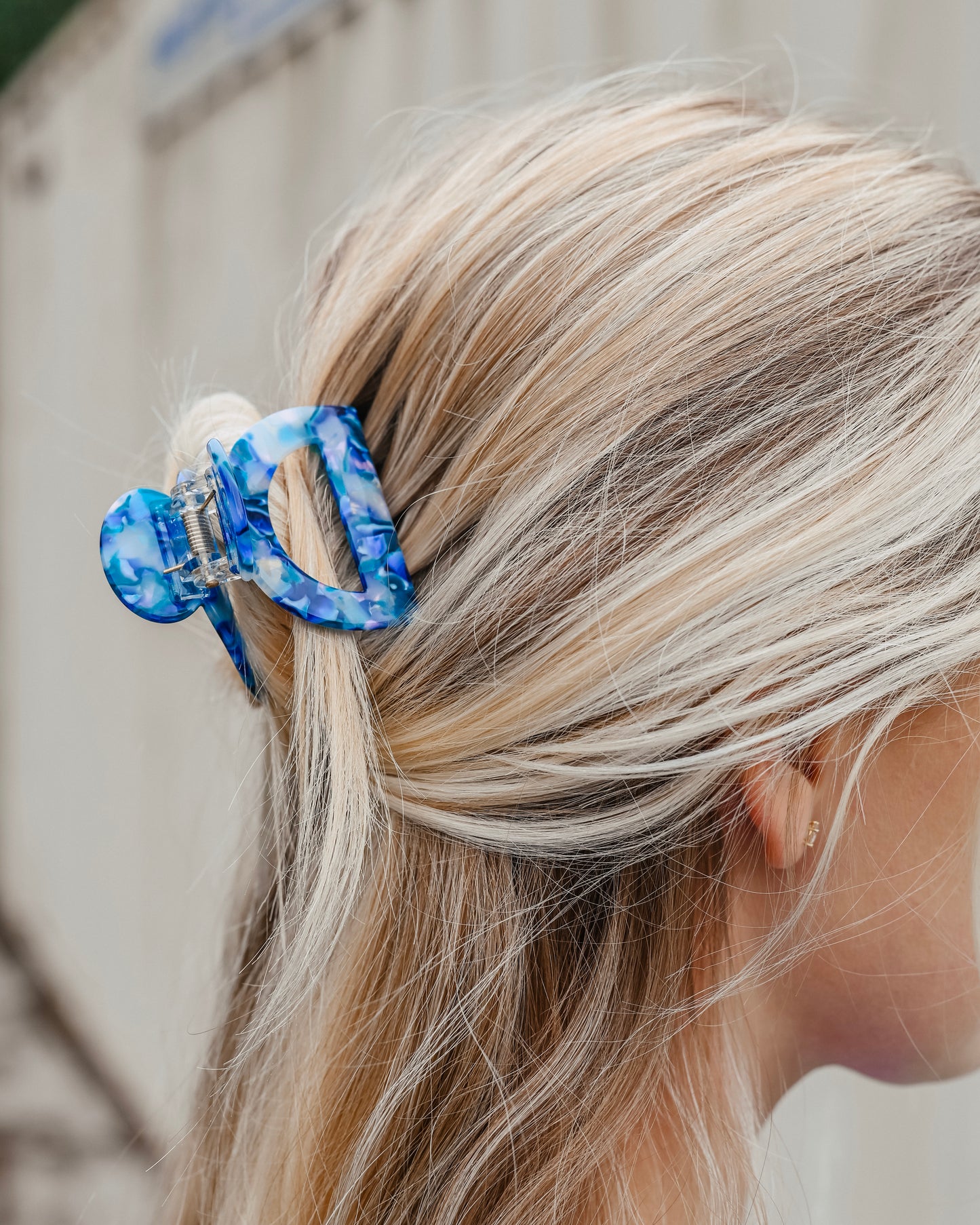 Aquamarine Small Arch Claw - Eco Conscious