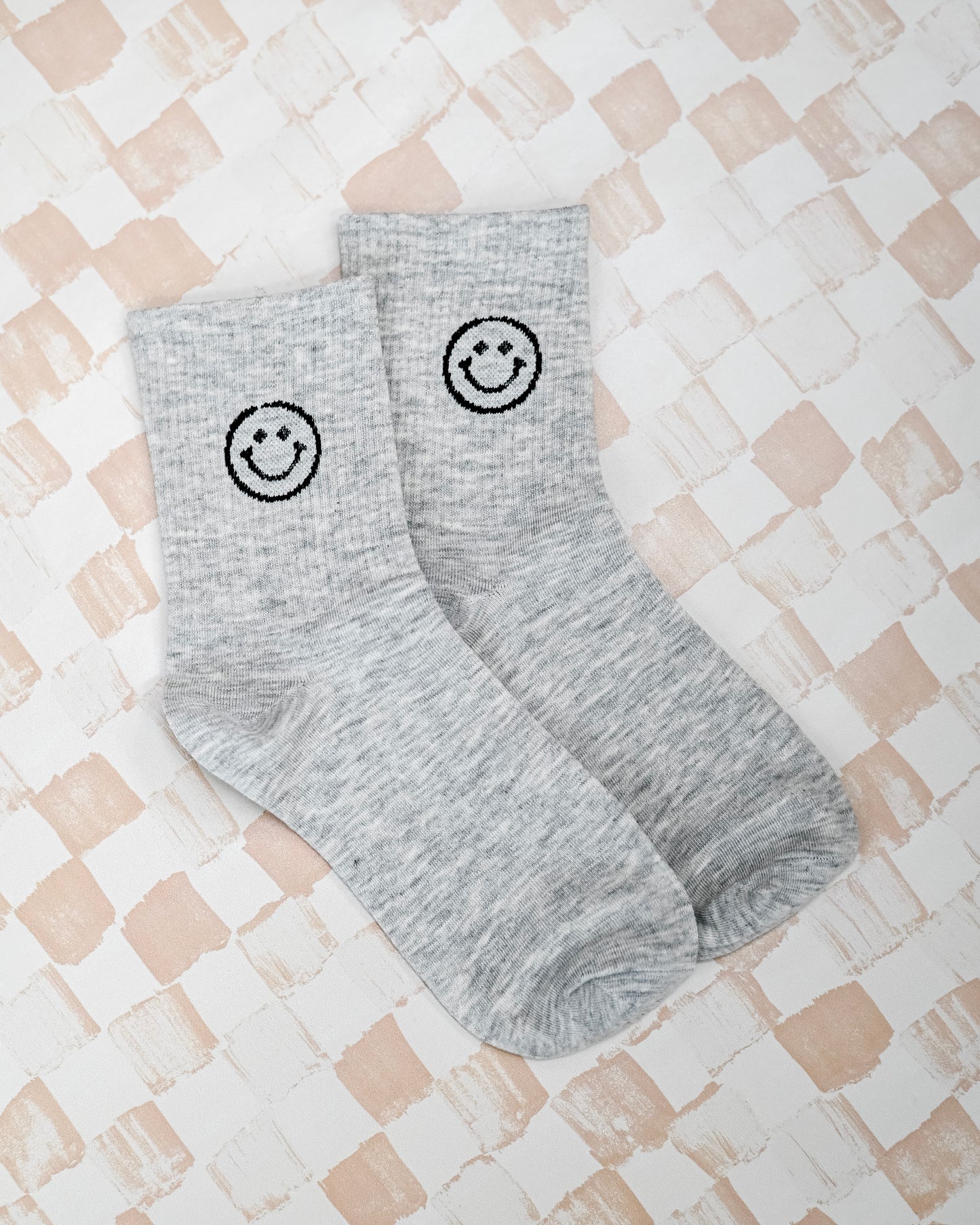 Basics Smiley Crew Socks