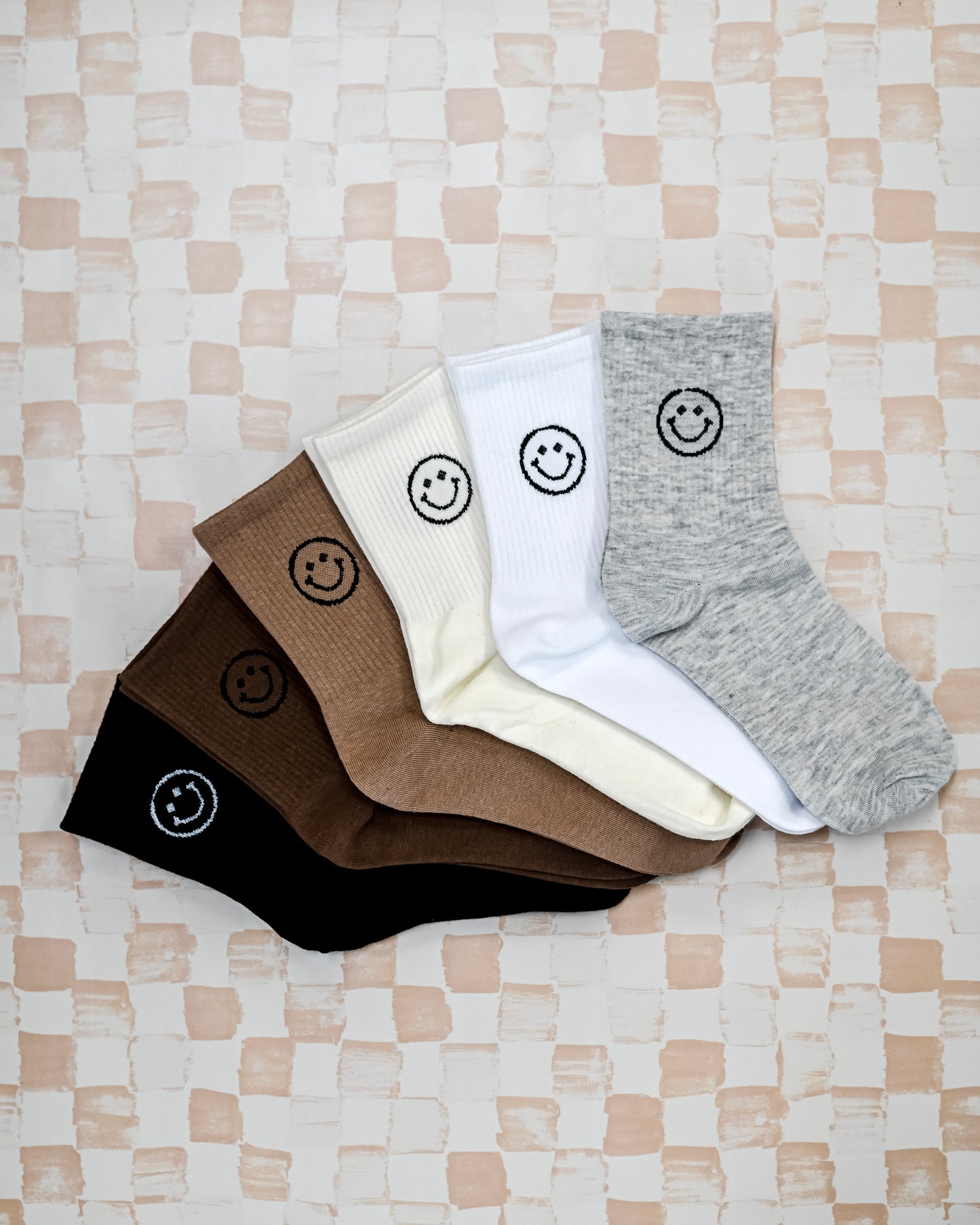 Basics Smiley Crew Socks