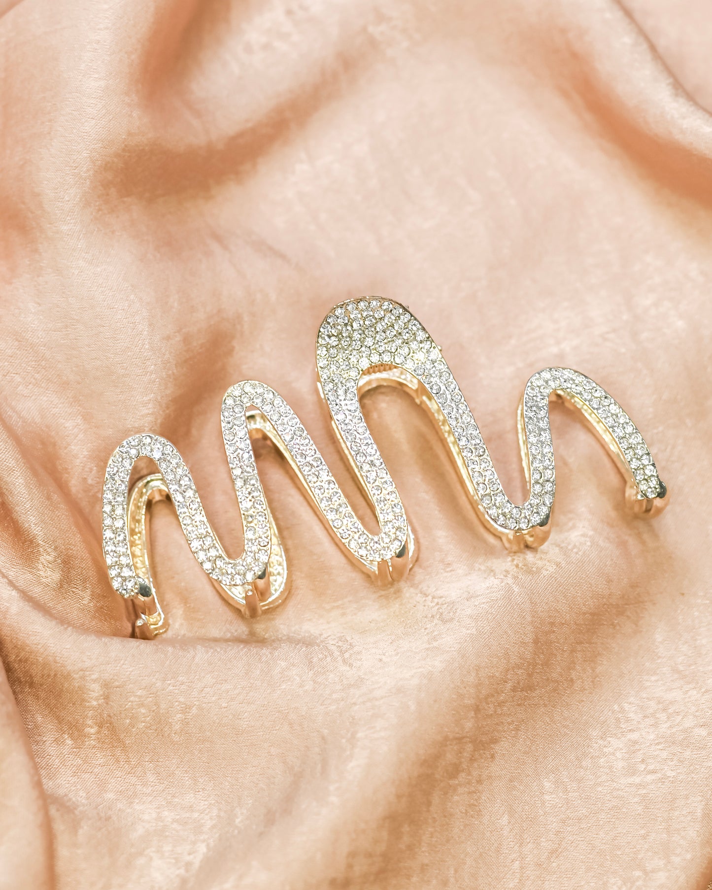 Girl’s Best Friend - Diamond Claw