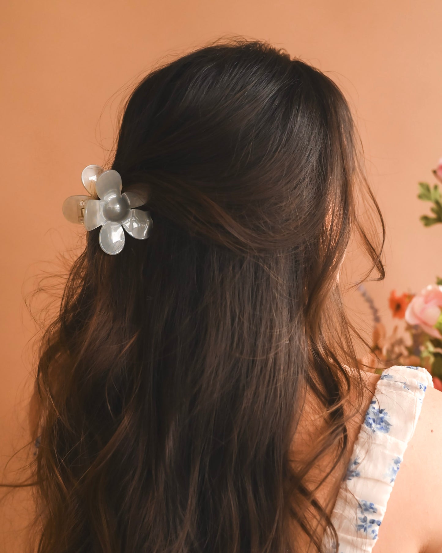 Checkered Daisy Claw Clip