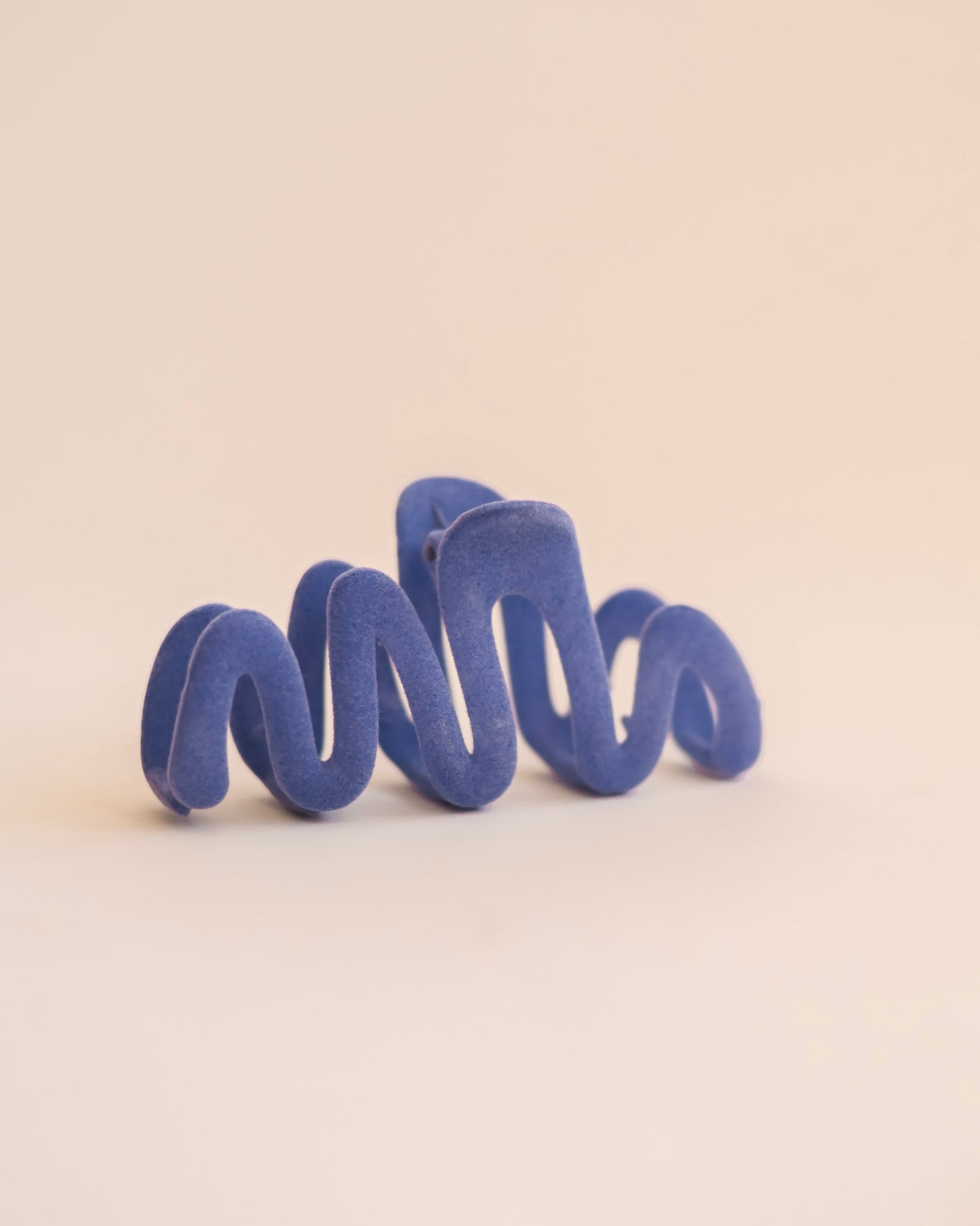 Velvet Squiggle Claw