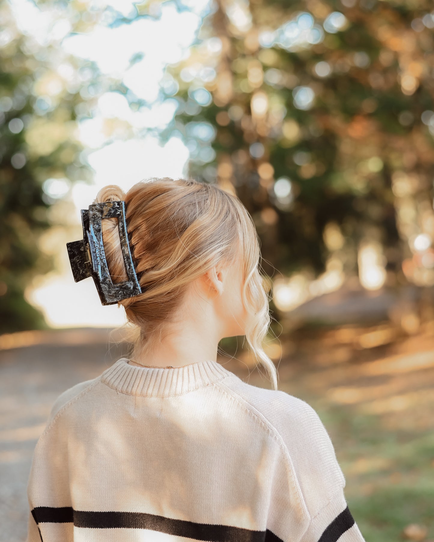 Marquina Marble Jumbo Claw // Eco-Conscious