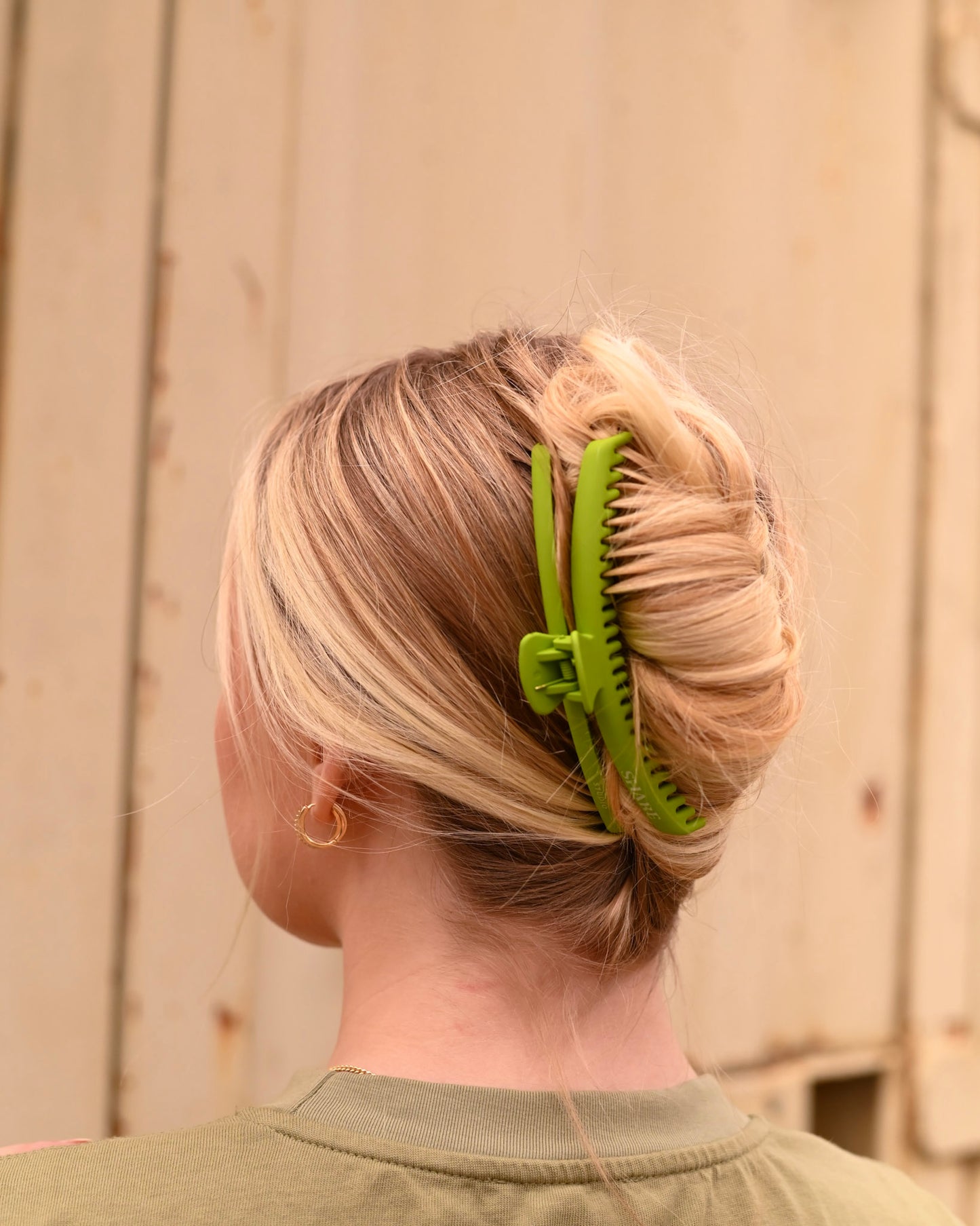 True Green Mega Hold Claw Clip