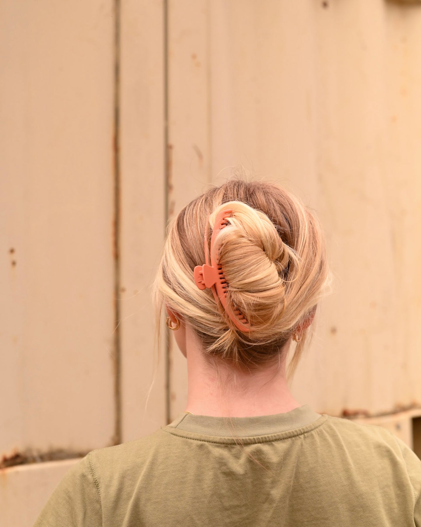 Salmon Orange Mega Hold Claw Clip