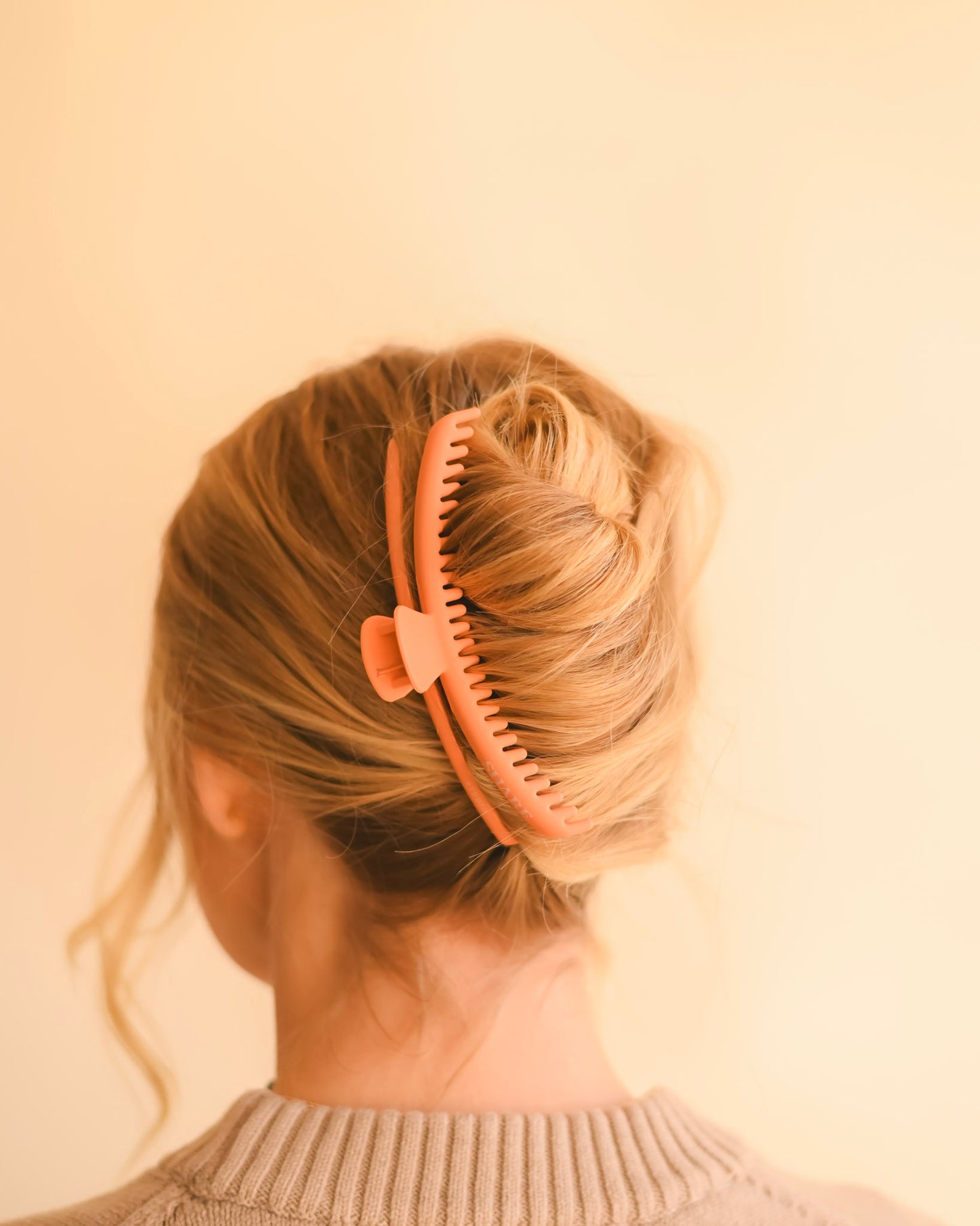 Salmon Orange Mega Hold Claw Clip