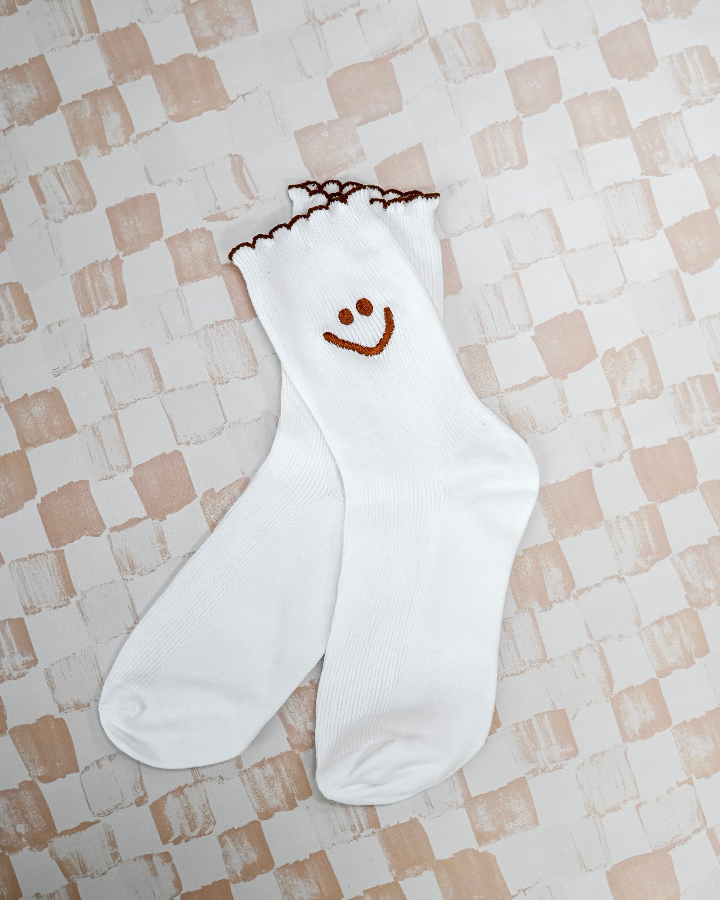 Embroidered Ruffle Smiley Socks
