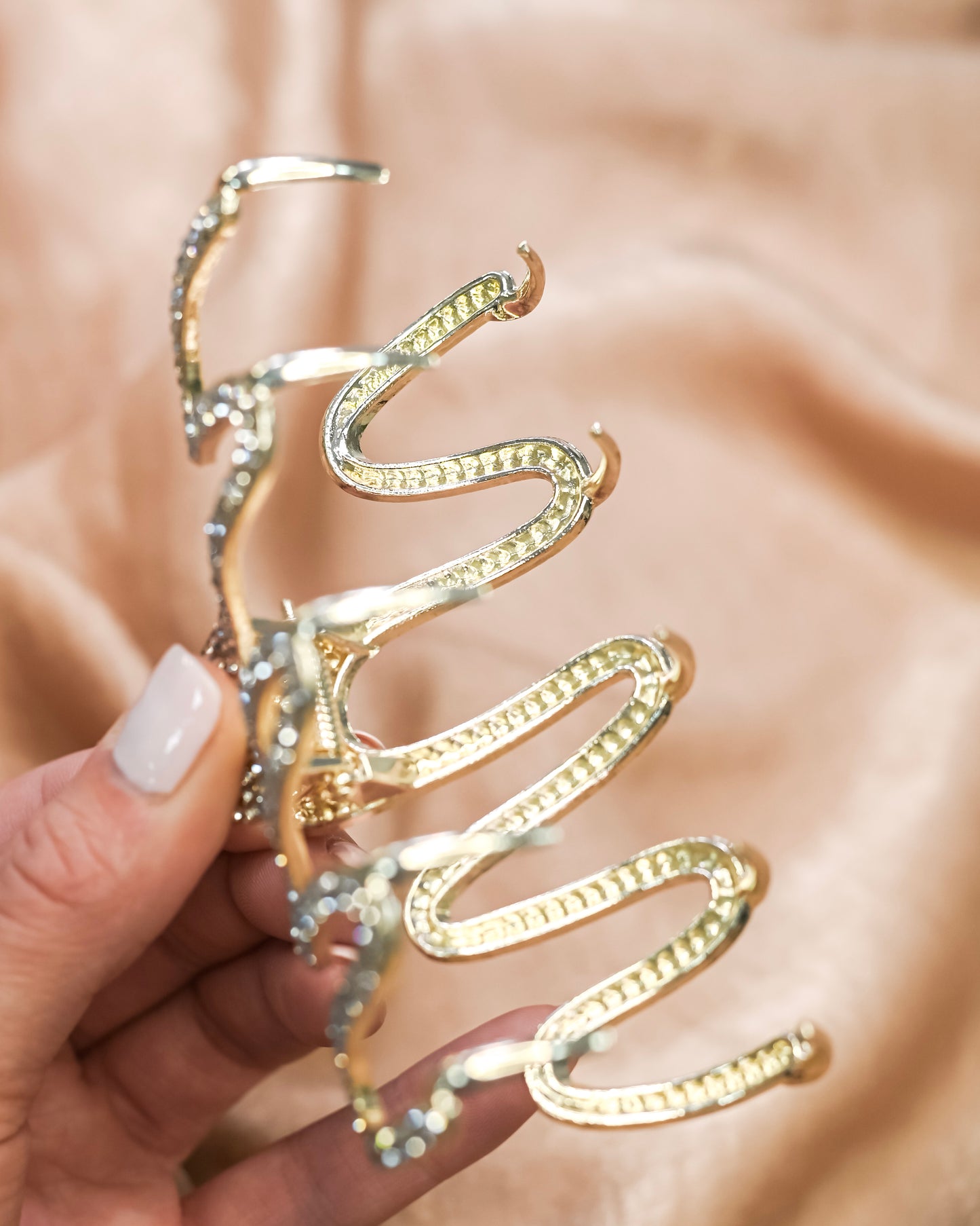 Girl’s Best Friend - Diamond Claw