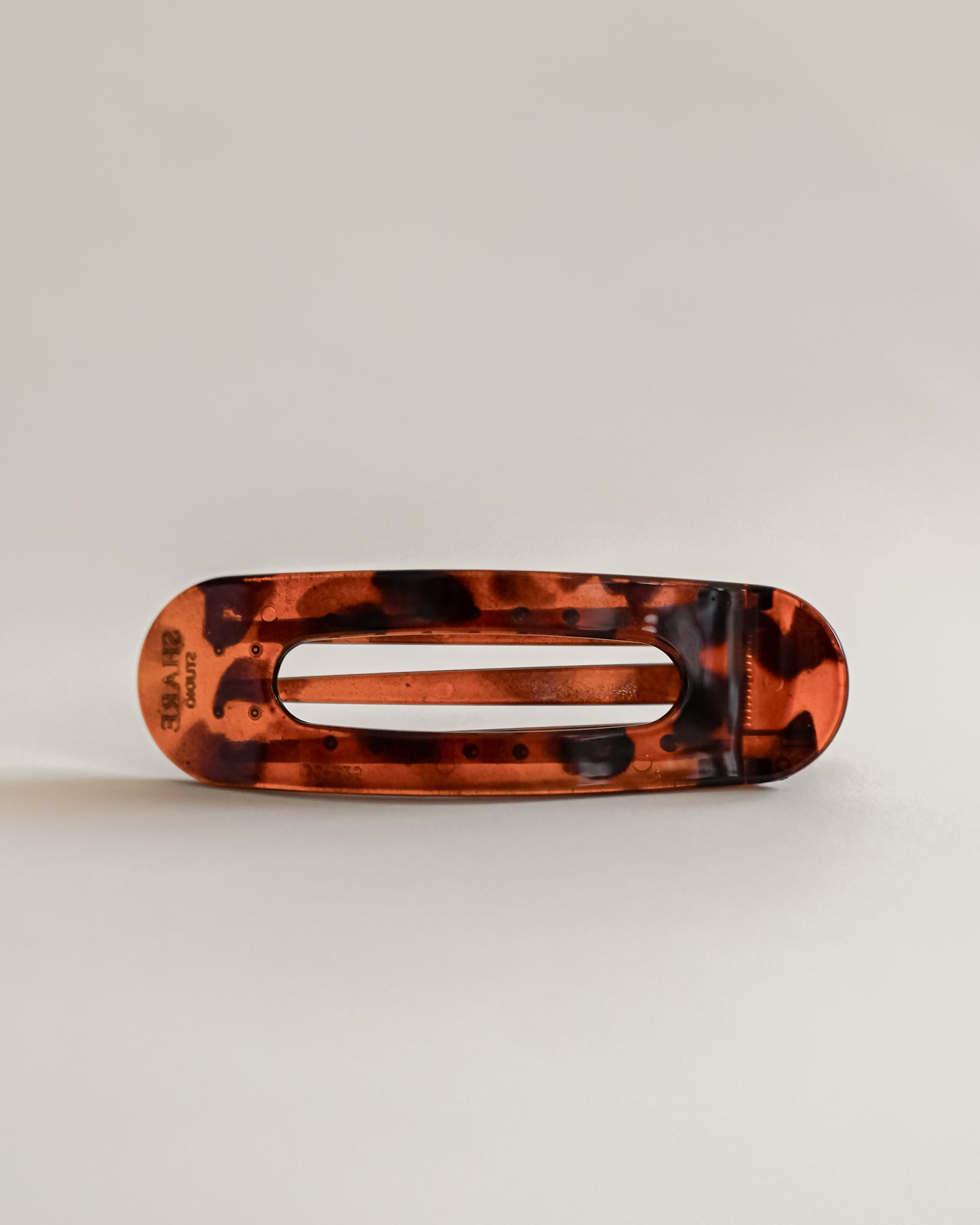 Amber Lay Flat