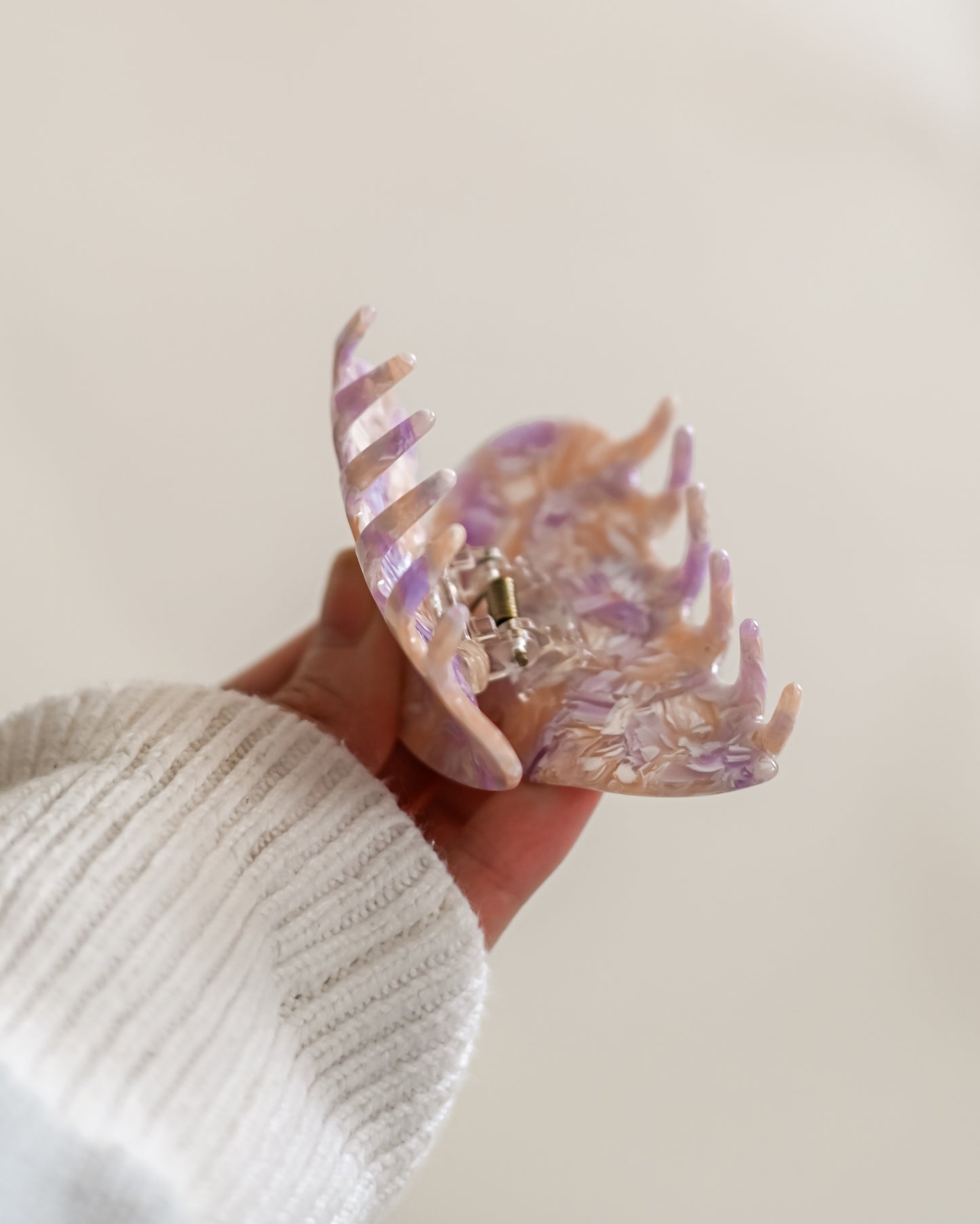 Mini Aura Claw Clip // Eco-Conscious