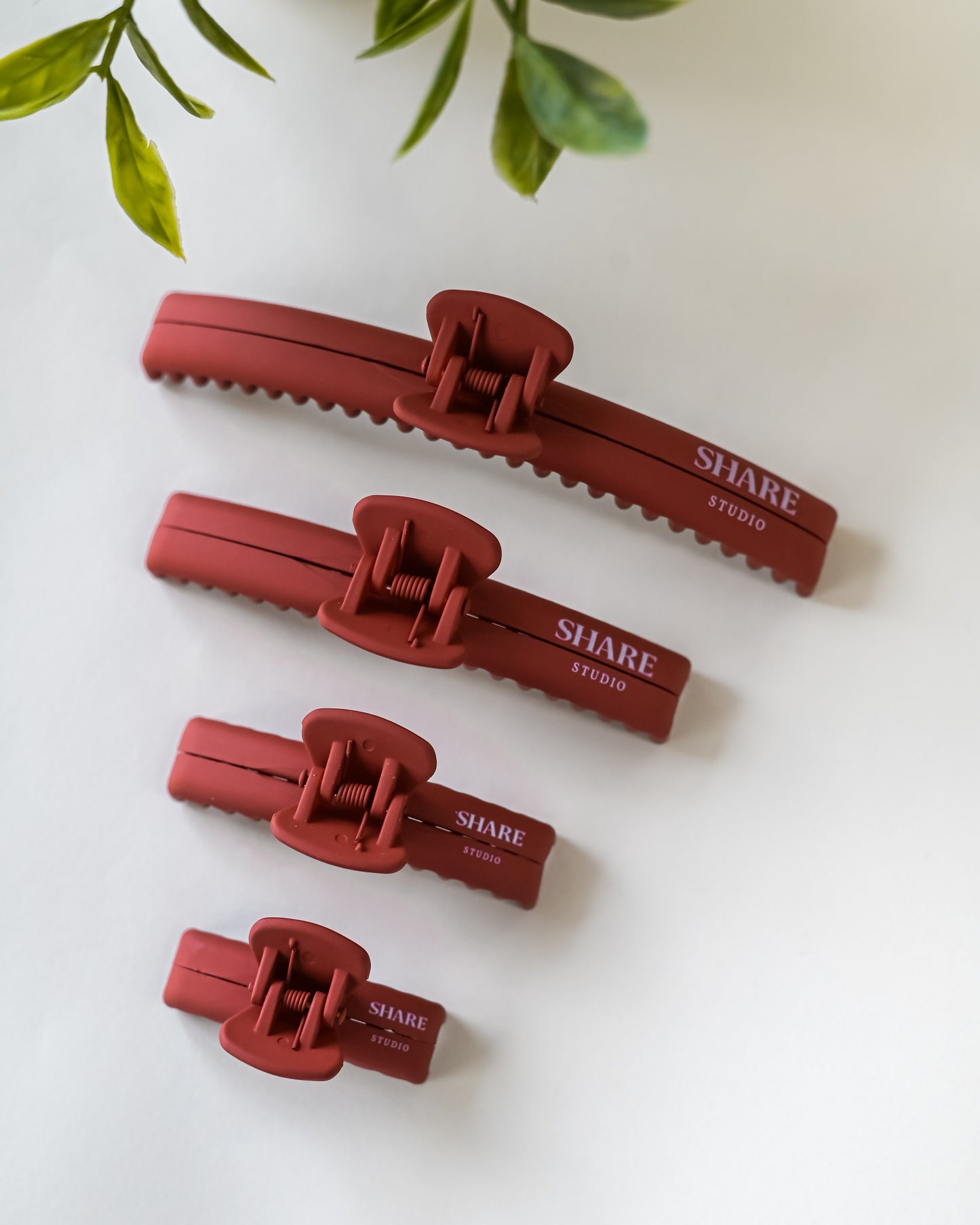 Mega hold clip [solid matte colors]