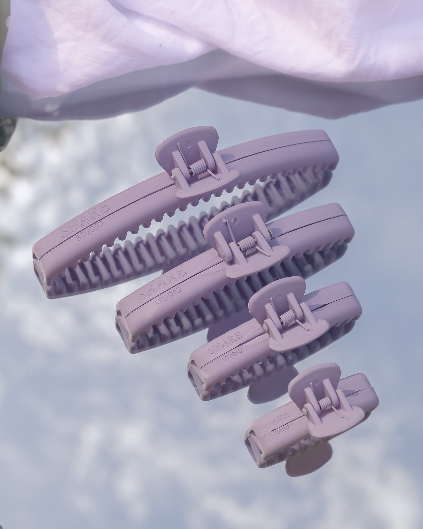 Mega hold clip [solid matte colors]