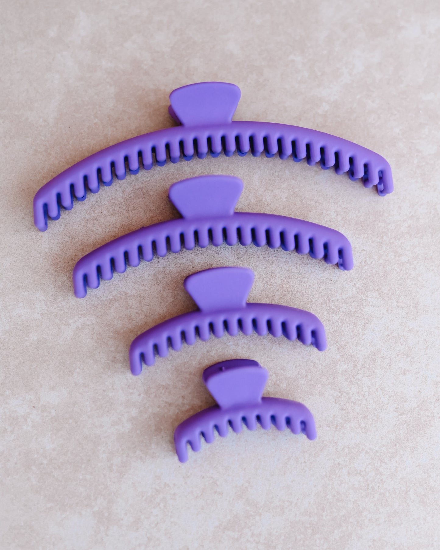 Mega hold clip [solid matte colors]