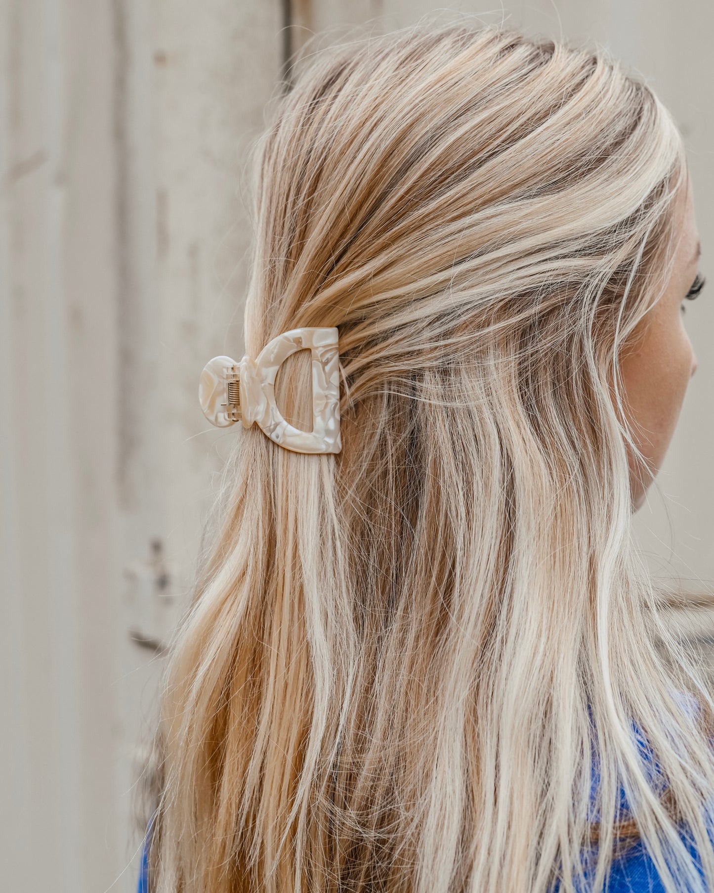 Macaroon Small Arch Claw - Eco Conscious