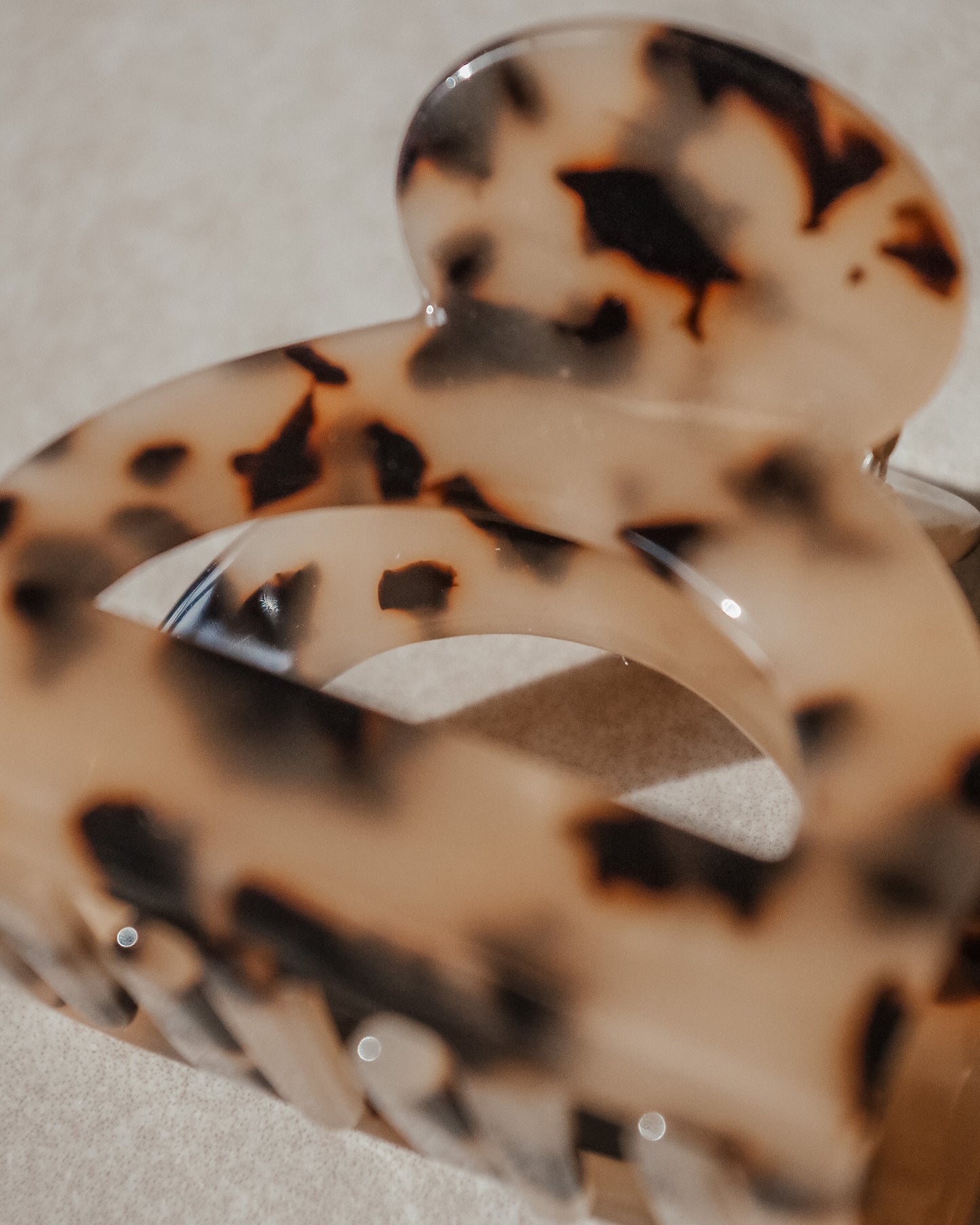 Small Arched Claw Clip // Eco Conscious